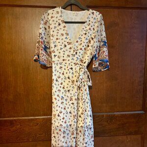 En-Creme Women's Wrap Dress. Size Small (S)